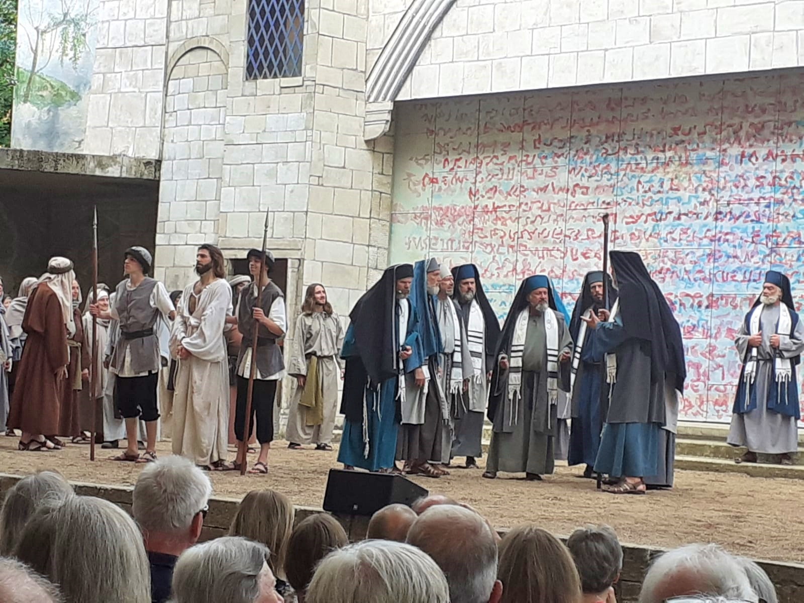 Jesus vor seinen Anklägern.jpg
