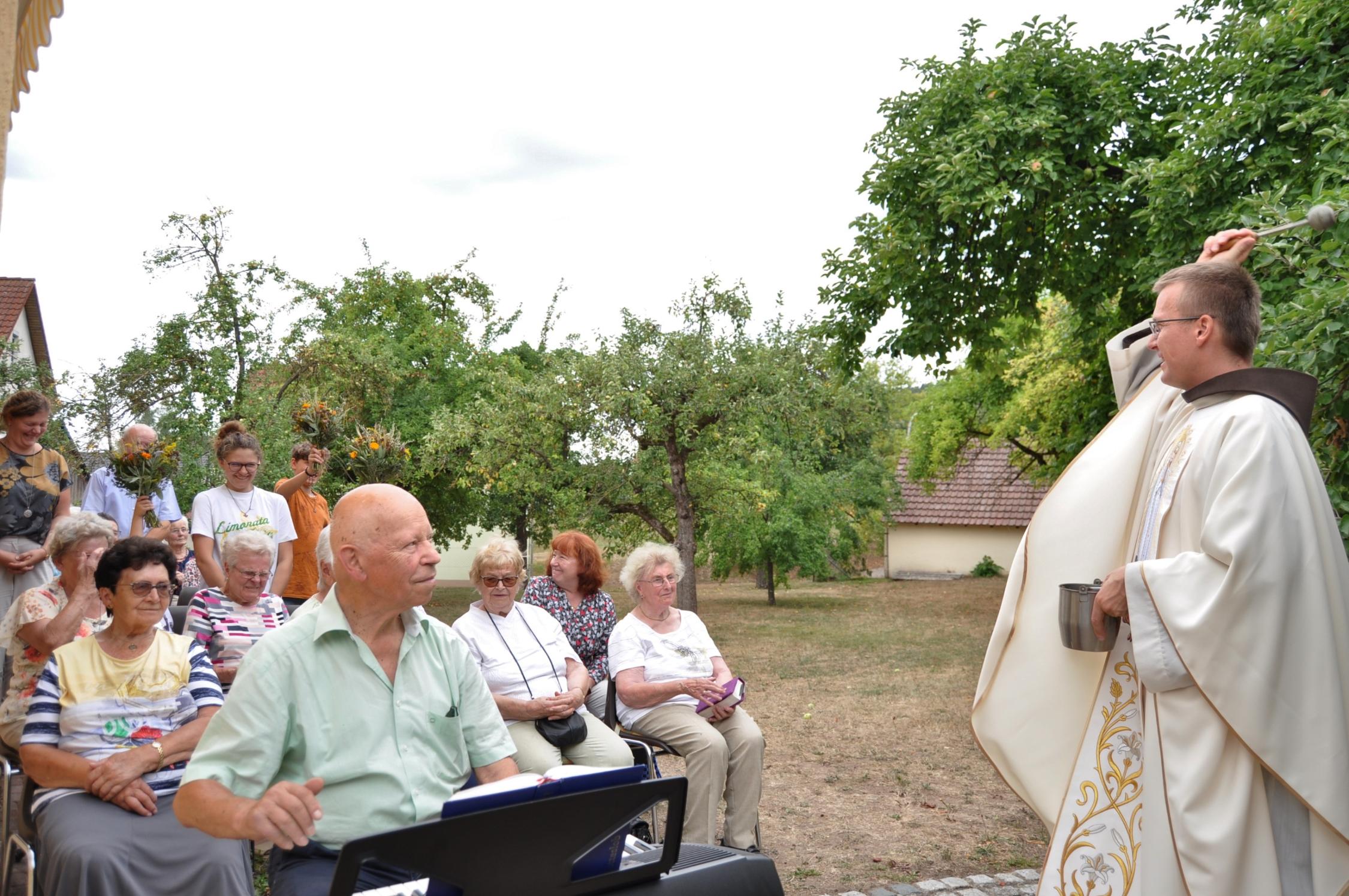 Gottesdienst unter freiem Himmel